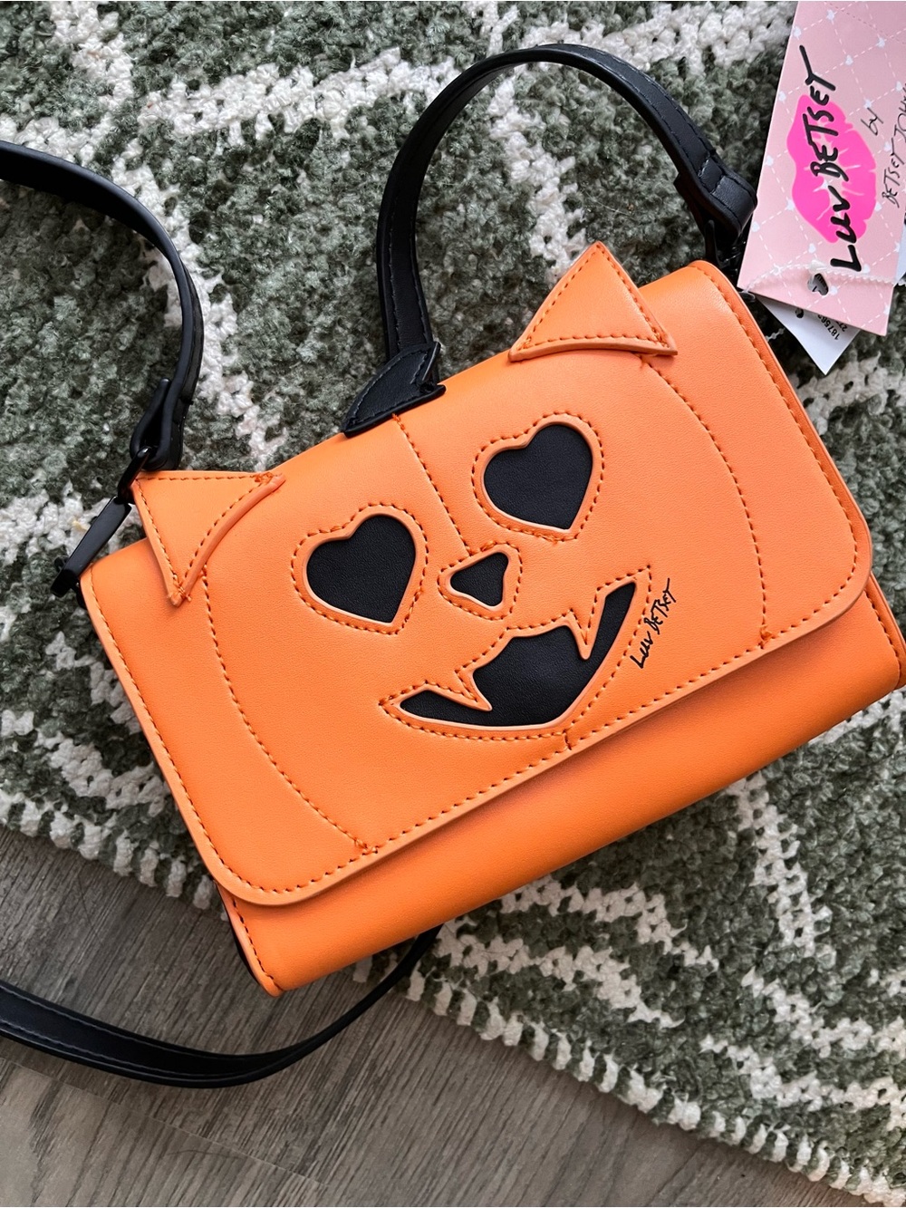 🎃Betsey Johnson Orange Crossbody Pumpkin Kitty 🐈⬛ Face Bag with Black Accents